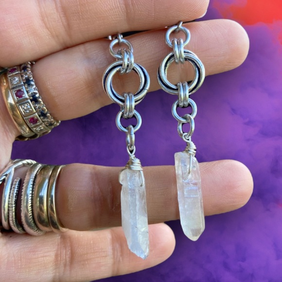 Quartz dangly earrings. Handmade twisted celtic hoop & angel aura crystal quartz - Picture 7 of 15